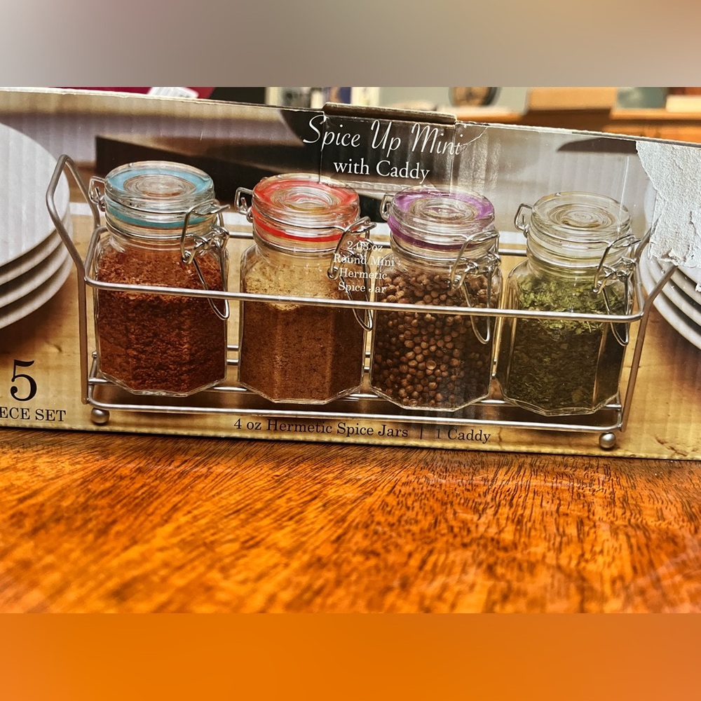 NWOT circleware Spice Up Mini with Caddy (MBCS Box 3)